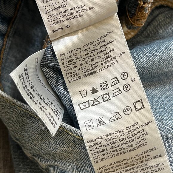 Levi's Trucker Denim Jacket - Men's Size M - Blue - Picture 7 of 11